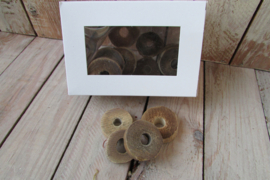 Houtjes rond met gat 20 stuks (D237)