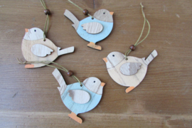 Vogeltjes van hout pastel 7,5x5 cm 4 stuks (W20)