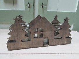 Windlicht huis van hout met 3 glazen windlichtjes (nr52)