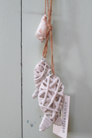 Vis met schelpje wit (zee nr 14)