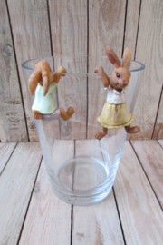 Bungelhaasje voor aan een vaas of glas