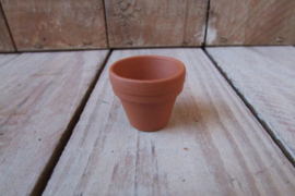Terracotta potje 2 cm