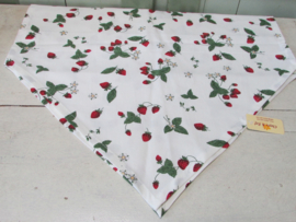 Tafelloper/runner Aardbei  Clayre & Eef    50x160 cm