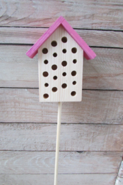 Insectenhuis op steker roze (W27)