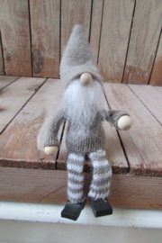 Kerstkabouter met bungelbeentjes