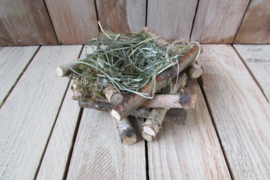 Nestje op houtjes 11 cm