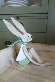 Haasje van hout 18,5 cm, groen/wit/naturel (nr4)
