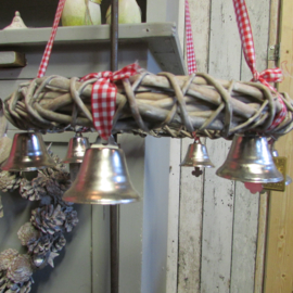 Krans met belletjes (nr40)