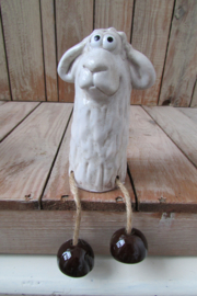 Schaap 11 cm met bungelbenen (BB92)