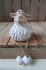 Schaapje met bungelbeentjes 9 cm ( BB8)