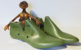 schoenmallen, groen harde plastic