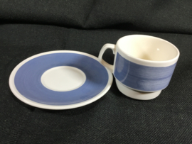 set van kopje en onderbord, blauw