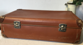 oude brocante ruime koffer  48 x 30 cm
