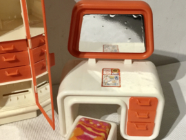 uit 1977, barbie speelset dream furniture, bedroom desk