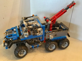 Lego technicus 8273, off road truck, compleet, geen doos