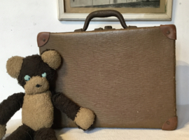 Leuke  brocante  koffertje 34 x 24 cm