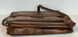 speciale ruime slangen lederen tas