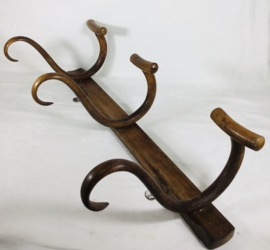 Jacob Jozef KOHN , design houten kapstok