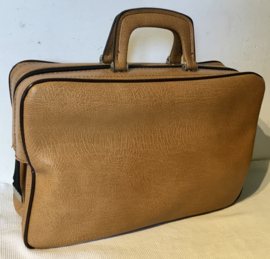 jaren 70,  bruine ruime tas, tablet case, handbagage kan
