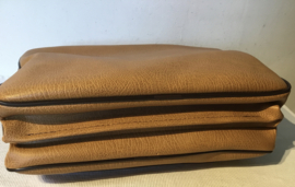 jaren 70,  bruine ruime tas, tablet case, handbagage kan