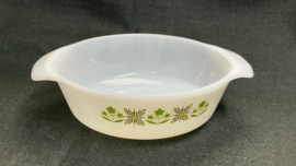 Fire King, ovenschaal  rond  , groen deco, 19 cm x 6 cm