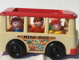 mini bus, fisher price , 5 mannetjes