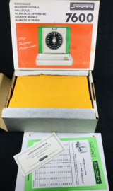 STUBE vintage  wandweegschaal NIEUW in doos