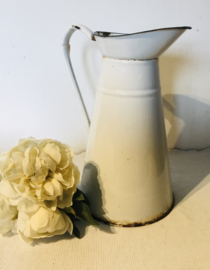 franse brocante grot kan, pitcher. emaille