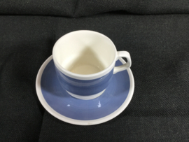 set van kopje en onderbord, blauw