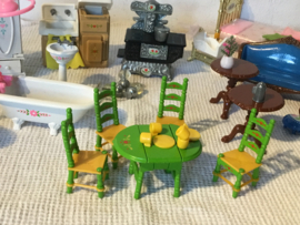 uit 1980,Mattel littles , lot metalen meubeltjes
