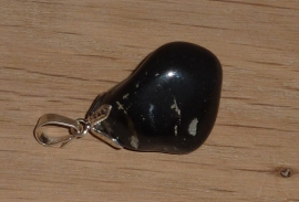 Onyx hanger