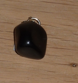 Obsidiaan hanger