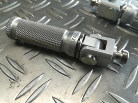 ACHTERSTE VOETSTEUNHOUDER LSL PASSENGER UNIT MONSTER S4 DUCATI L & R 442508 (close alu voetsteun)