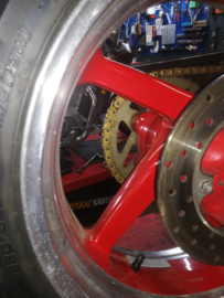 velgen SET gepolijst (Voor & Achter) BREMBO aprilia rsv mille 1000 R