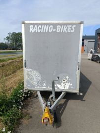 aanhanger gesloten trailer