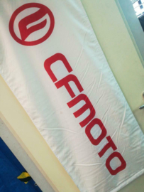 Vlag Banner CFmoto 145cm x 60cm WIT/ROOD (gebr)