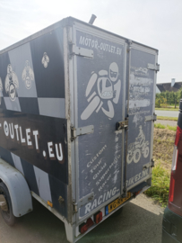aanhanger gesloten trailer