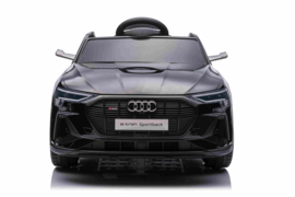 Audi E-TRON Quattro Sportback, MP4 TV, BlueTooth, 12V, 4WD, zwart metallic/paint, leder, 2.4ghz RC, EVA (QLS-6688zw)