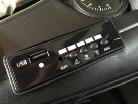 Politieauto, 12V, softstart 2,4ghz RC , leder, incl mobilofoon (JC-002)
