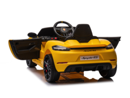 Porsche 718 Spyder RS, 12V, Geel met RC en vele opties.(KC_pgl)
