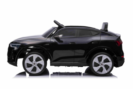 Audi E-TRON Quattro Sportback, MP4 TV, BlueTooth, 12V, 4WD, zwart metallic/paint, leder, 2.4ghz RC, EVA (QLS-6688zw)