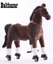 Kids-Horse "Balthazar"  bruin witte bles en hoef, voor kids van 3-6 jaar.  (TB-2009S)