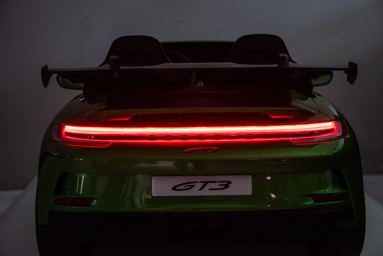 24V Porsche 911///GT3 , grote 2-zitter, Groen paint, Touchscreen Mp4 tv, 4WD, leder, eva (P911gr)