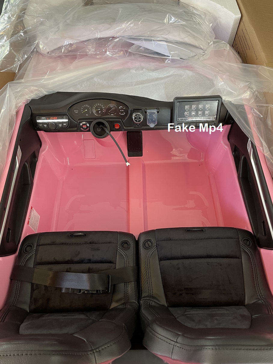 24V Porsche 911///GT3 , grote 2-zitter, Roze paint, Touchscreen Mp4 tv, 4WD, leder, eva (P911pk)