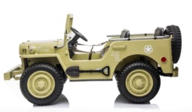 24V Jeep Desert Fox, Willy's jeep, 4wd, eva, leder, BlueTooth, 2.4ghz softstart, 3 zitplaatsen. (JH-101D/24V)