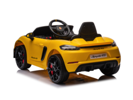 Porsche 718 Spyder RS, 12V, Geel met RC en vele opties.(KC_pgl)