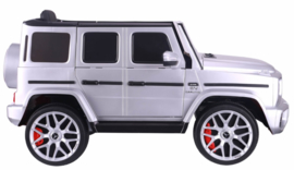 Mercedes-Benz  G63///AMG,  Zilver metallic, FM,leder, BlueTooth,  (S306zil)