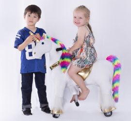 Kids-Horse "Bobbie"  Rainbow UniCorn voor kids van 3-6 jaar.  (TB-2020S)