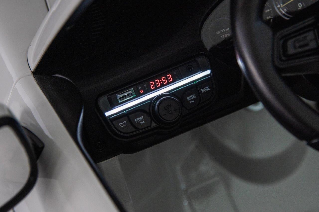 24V Porsche 911///GT3 , grote 2-zitter, wit , Touchscreen Mp4 tv, 4WD, leder, eva (P911wt)