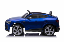 Audi E-TRON Quattro Sportback 12V, 4WD, blauw metallic/paint, leder, 2.4ghz RC, EVA (QLS-6688blue)